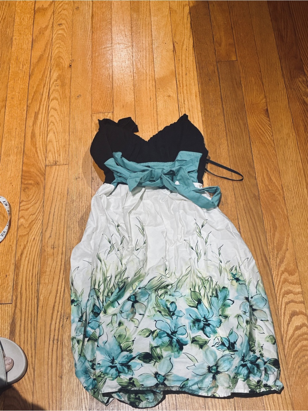 Iz Byer Black n white Dress x small like new